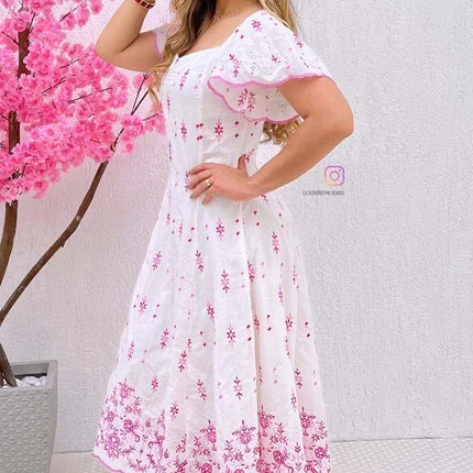 Vestido Midi em Laise de Algodão com Bordados Rosas - Lançamento Moda Evangélica e Executiva