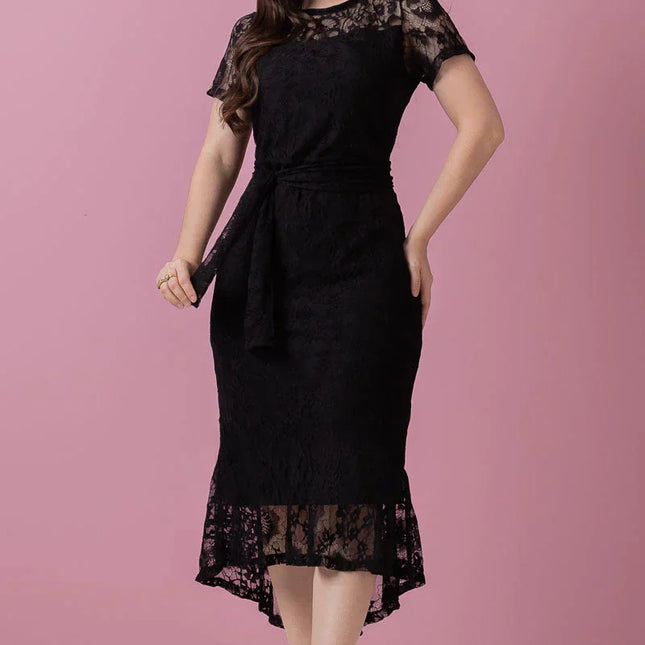 Vestido Mullet Preto em Renda Noronha forrado e com zíper invisível