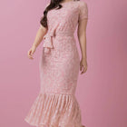 Vestido rosa Midi em Renda toda trabalhada