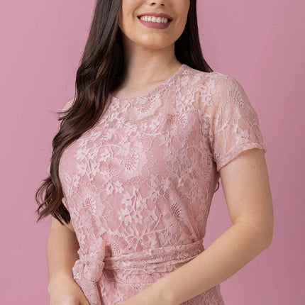 Vestido rosa Midi em Renda toda trabalhada