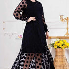 Vestido em Tule Preto com Detalhes em Guipir