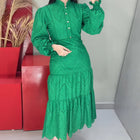 Vestido em Laise 100% Algodão bordado forrado, com detalhes em Guipir